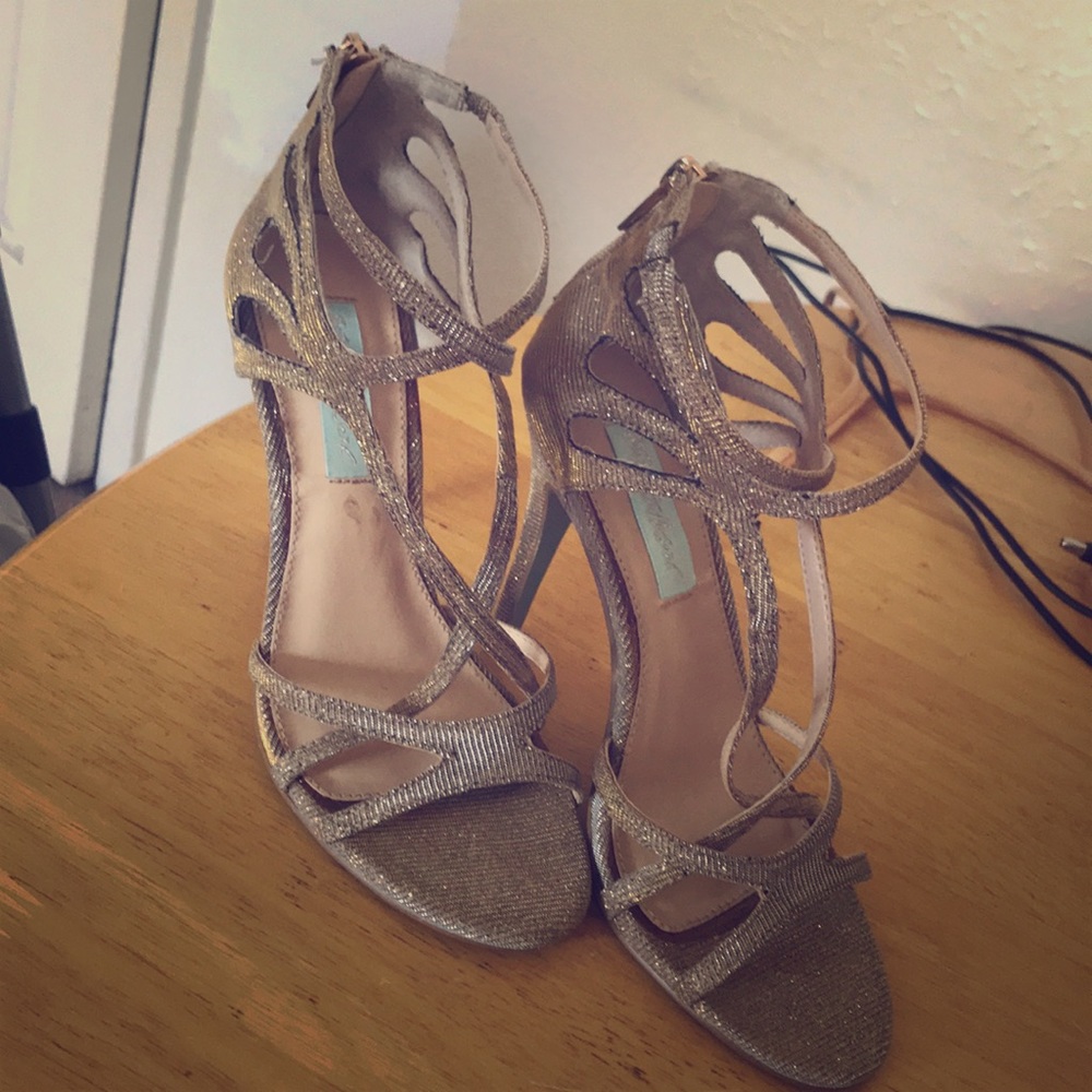 Betsy Johnson high heels
